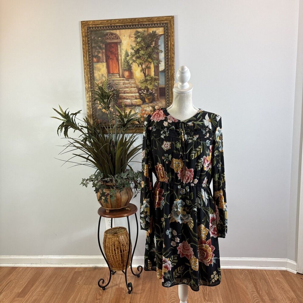 Loft Women's Dress Elastic‎ Waist Size Medium Round Neck Bell Long Sleeve Floral